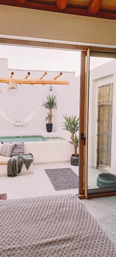 With Private Pool Appartement *